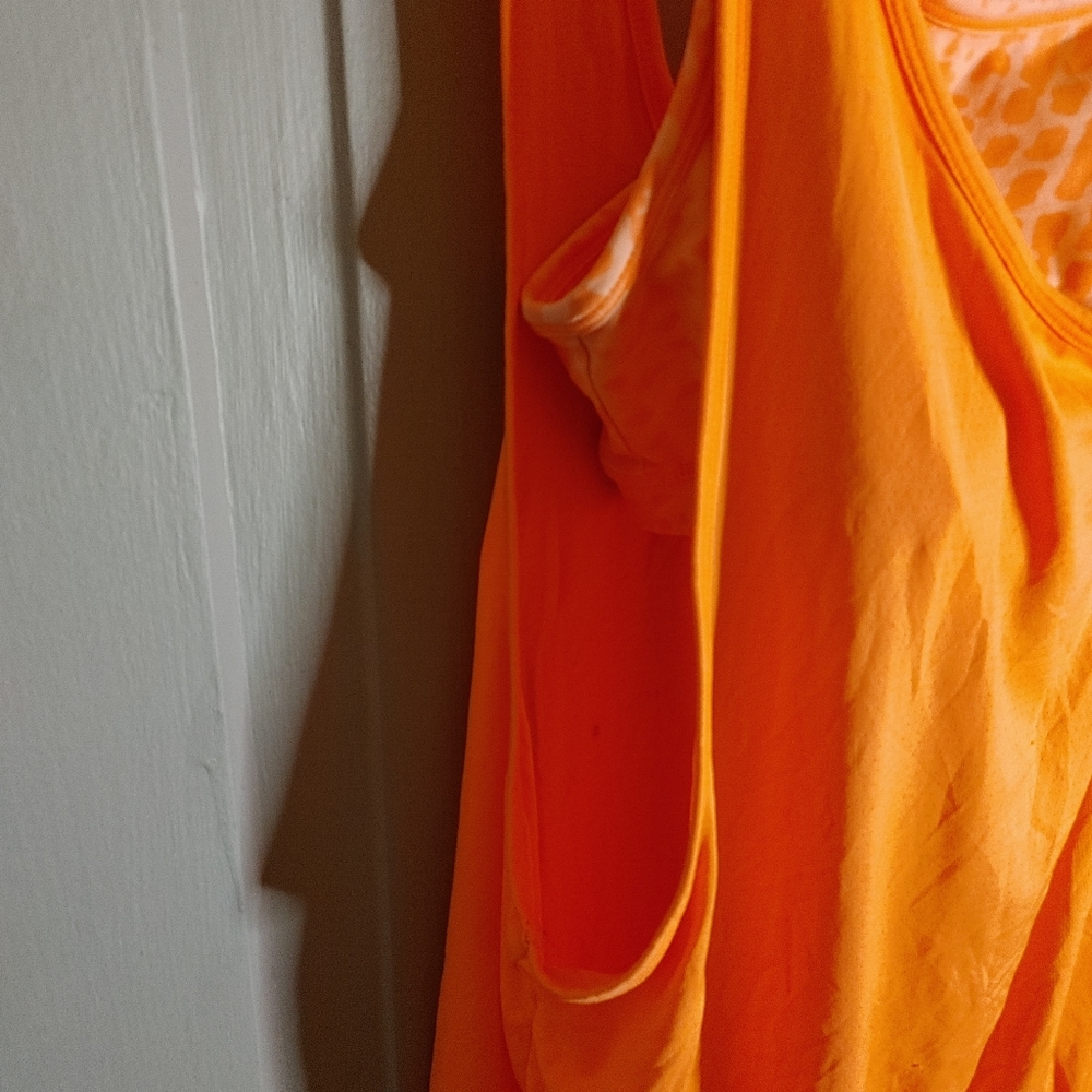 2/$40 Coral Calvin Klein tank - Picture 5 of 8